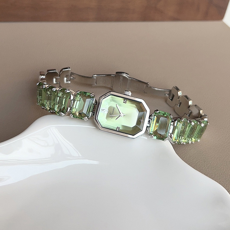 UTHAI 여성용 시계 소녀용 손목 쿼츠 시계 직사각형 - Luxury Watch White 리뷰 및 가격