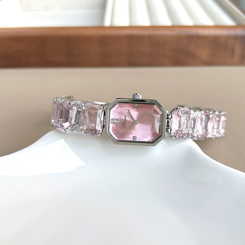 UTHAI 여성용 시계 소녀용 손목 쿼츠 시계 직사각형 - Luxury Watch White 리뷰 및 가격