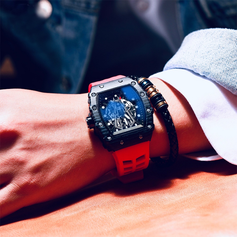 독특한 배럴형 디자인으로 군중 속에서 돋보이는, 매우  - Luxury Watch It 리뷰 및 가격