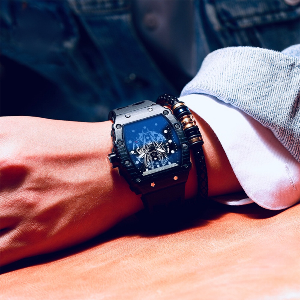 독특한 배럴형 디자인으로 군중 속에서 돋보이는, 매우  - Luxury Watch It 리뷰 및 가격